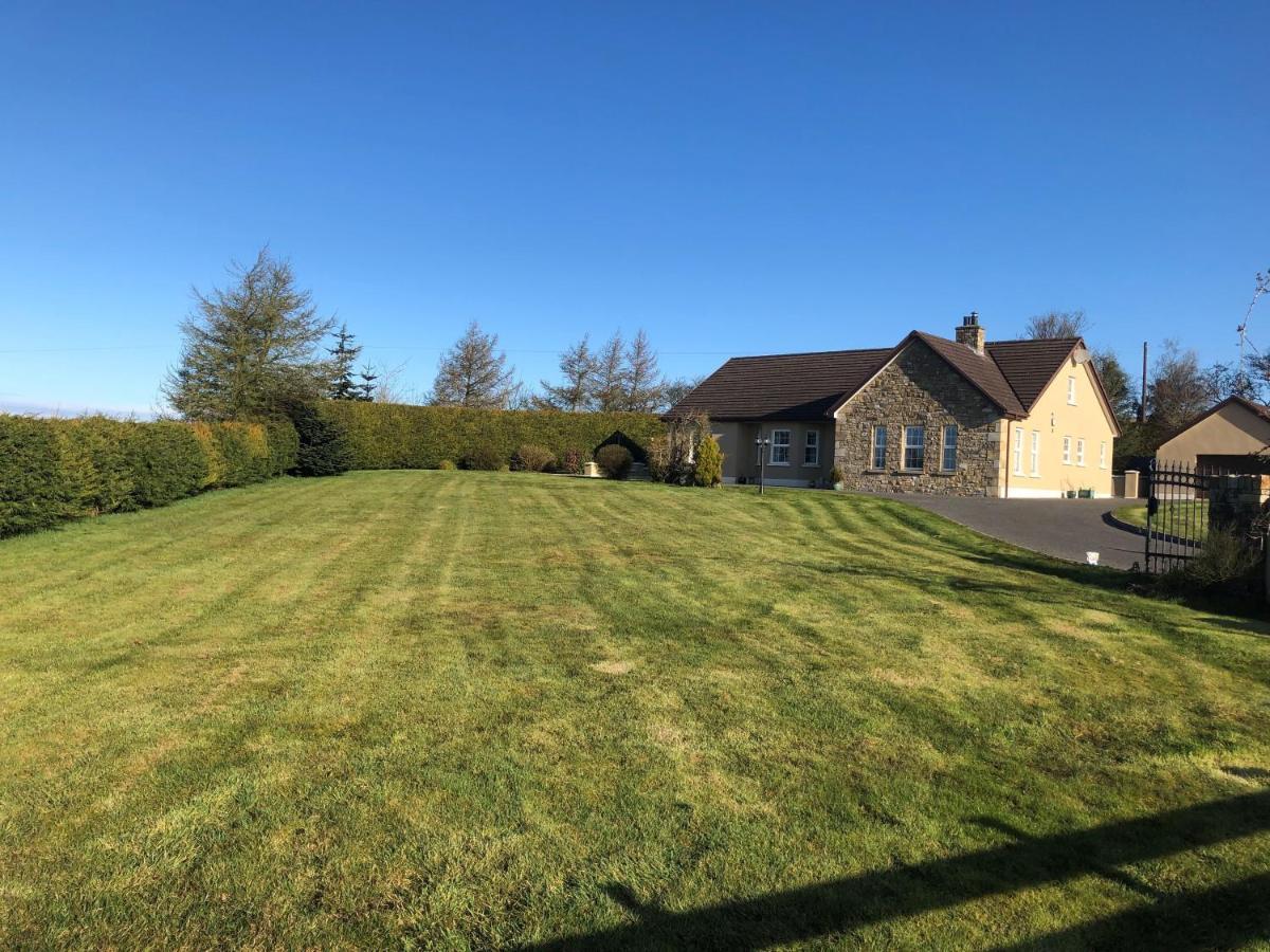 The Bungalow Villa Omagh Esterno foto
