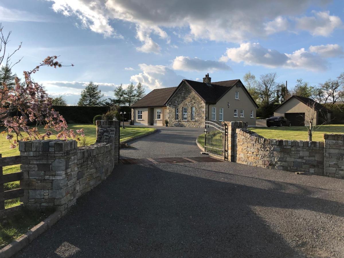 The Bungalow Villa Omagh Esterno foto